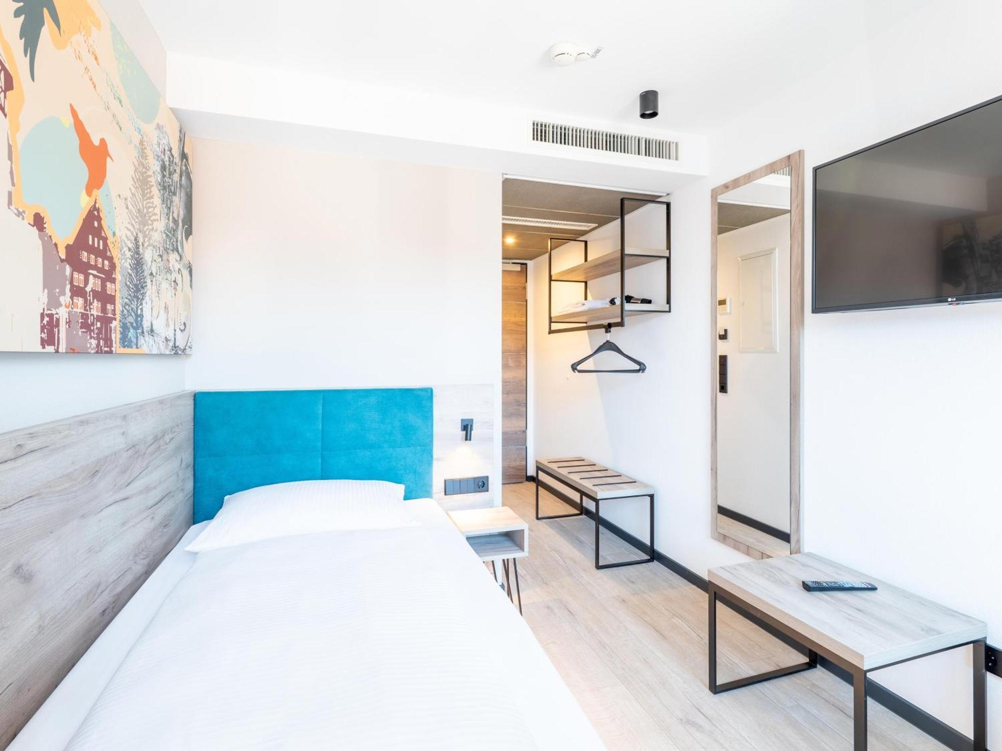 B&B Hotel Albstadt-Hbf Екстериор снимка