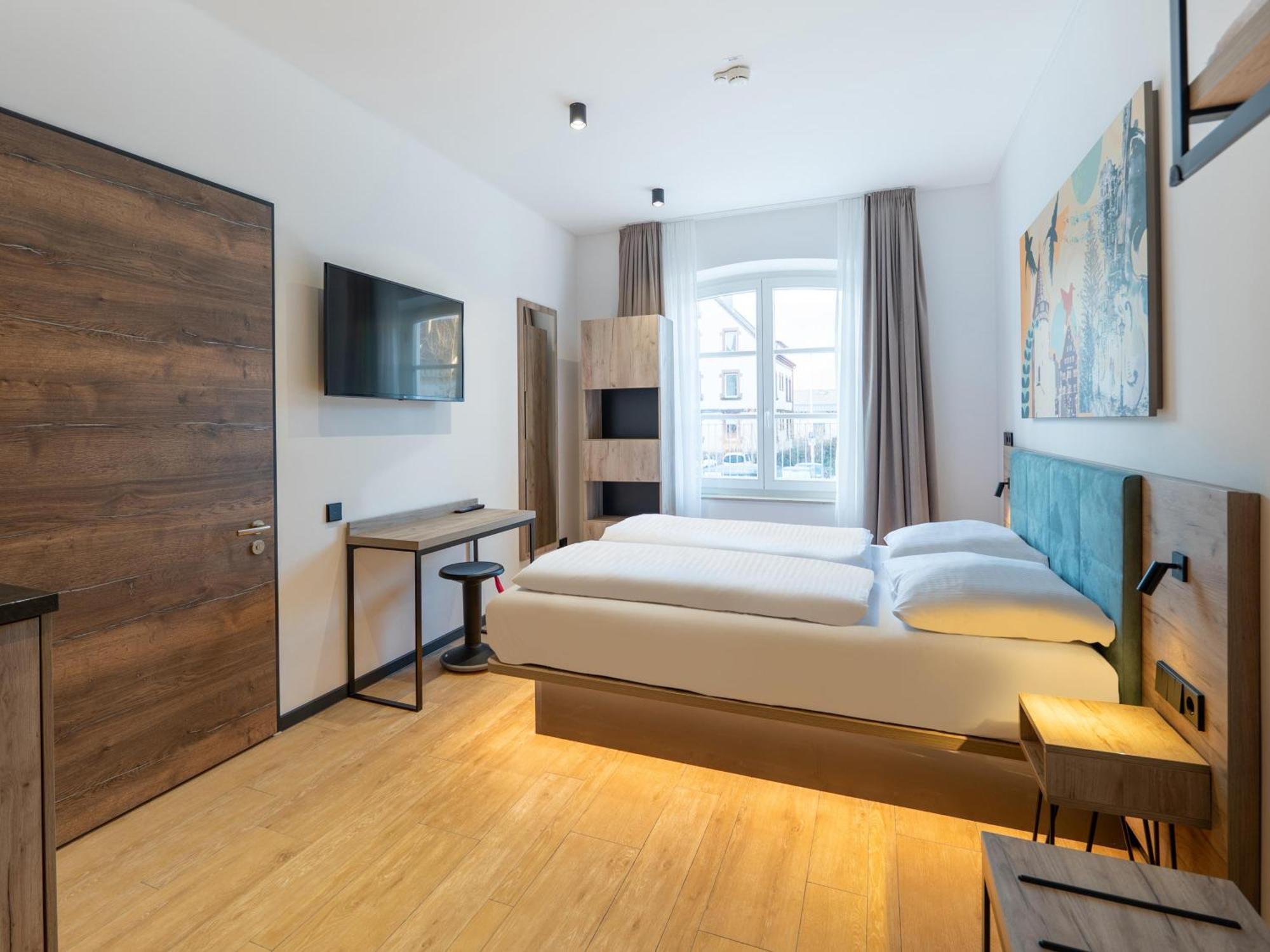 B&B Hotel Albstadt-Hbf Екстериор снимка