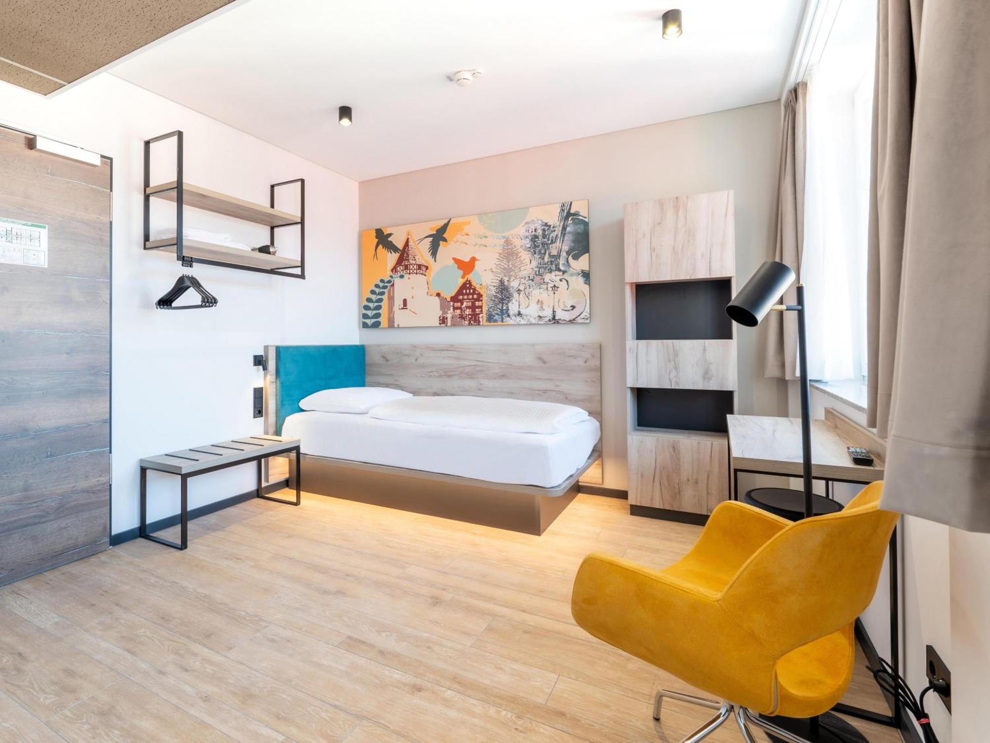 B&B Hotel Albstadt-Hbf Екстериор снимка